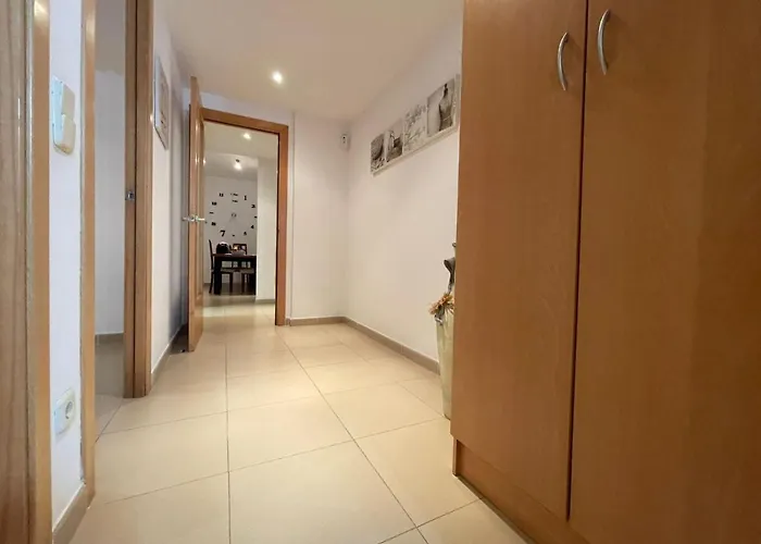 70m2 2bedrooms 25m2terrace, 4pools, 3min 滨海略雷特