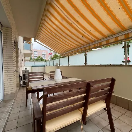 70m2 2bedrooms 25m2terrace, 4pools, 3min