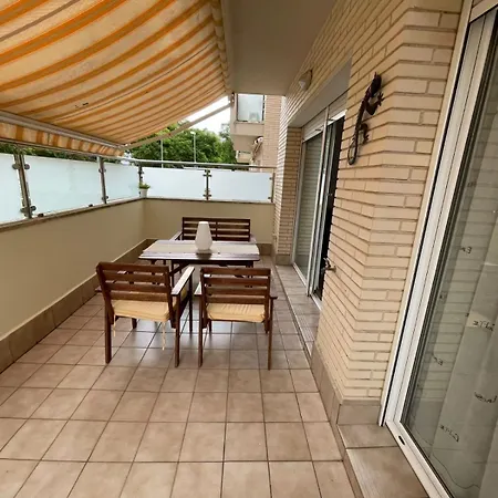 Appartement 70m2 2bedrooms 25m2terrace, 4pools, 3min *