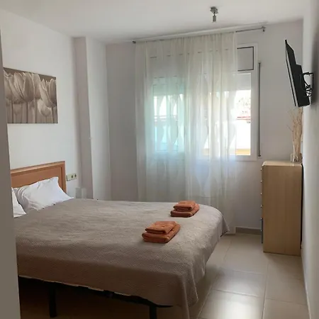 70m2 2bedrooms 25m2terrace, 4pools, 3min * יורט דה מאר